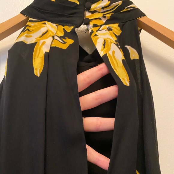 Joie Kehlani floral halter dress - Picture 9 of 10